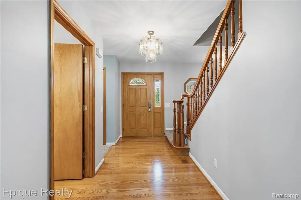 1221 Rhodes Road Orion Charter Township MI 48360