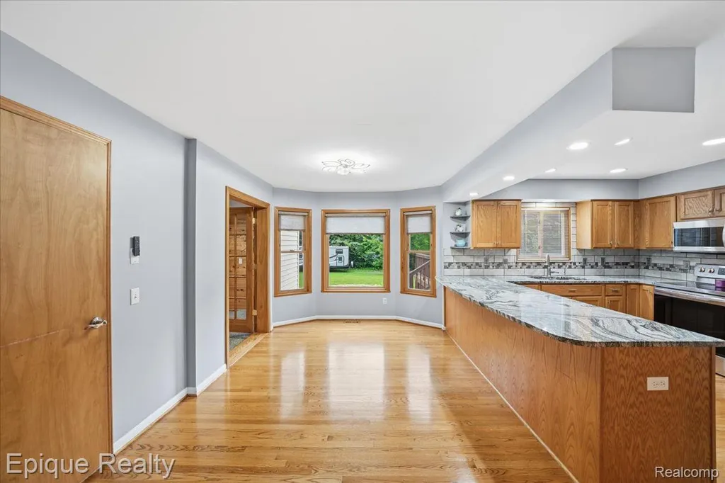 1221 Rhodes Road Orion Charter Township MI 48360