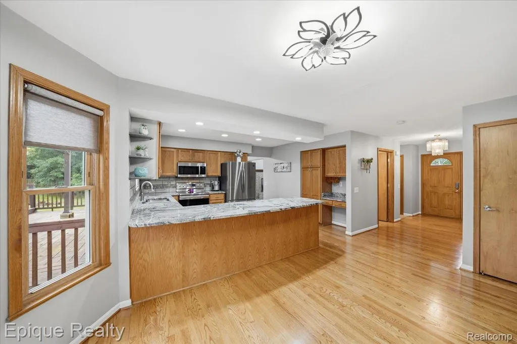 1221 Rhodes Road Orion Charter Township MI 48360