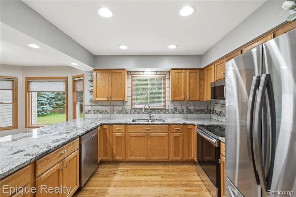 1221 Rhodes Road Orion Charter Township MI 48360
