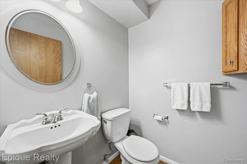 1221 Rhodes Road Orion Charter Township MI 48360