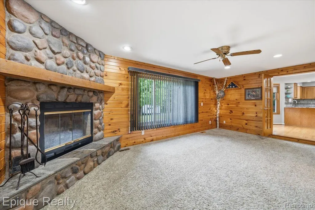 1221 Rhodes Road Orion Charter Township MI 48360