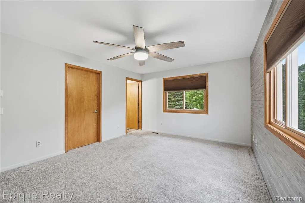 1221 Rhodes Road Orion Charter Township MI 48360
