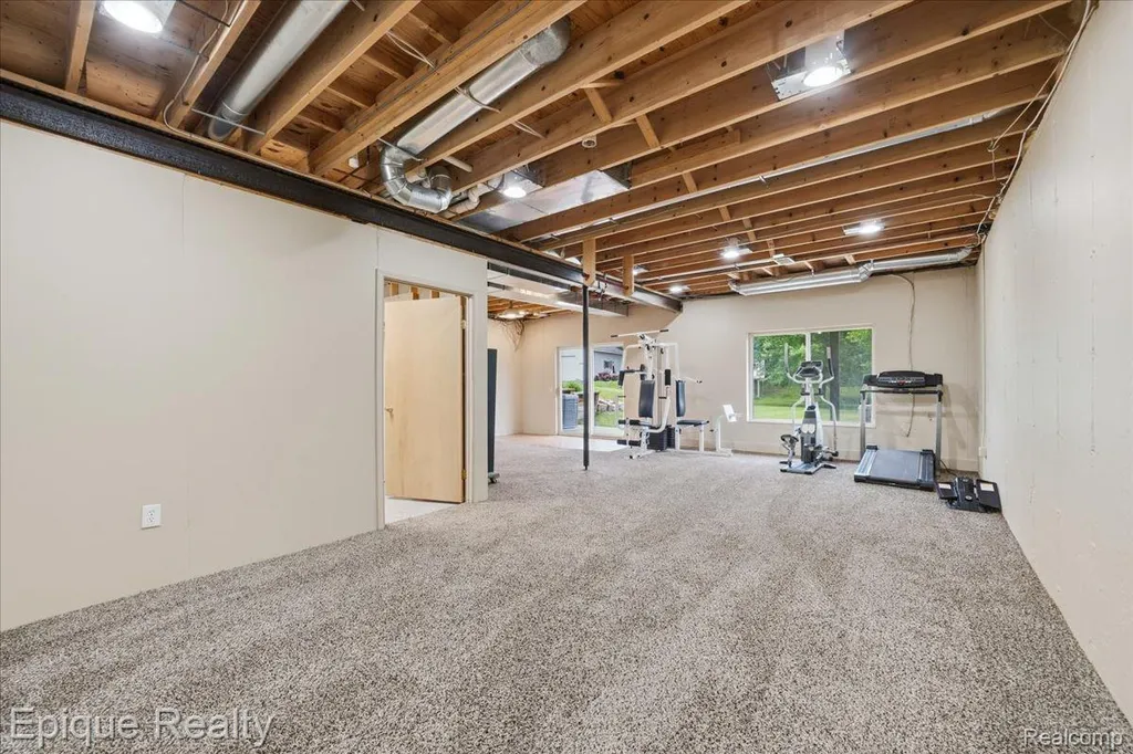 1221 Rhodes Road Orion Charter Township MI 48360