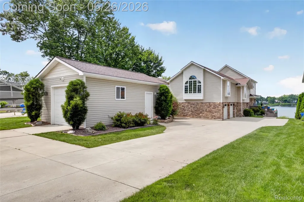 3160 Lexington Road Waterford Charter Township MI 48328
