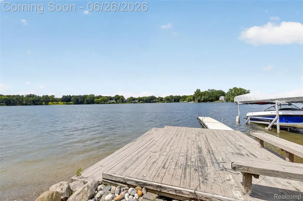 3160 Lexington Road Waterford Charter Township MI 48328