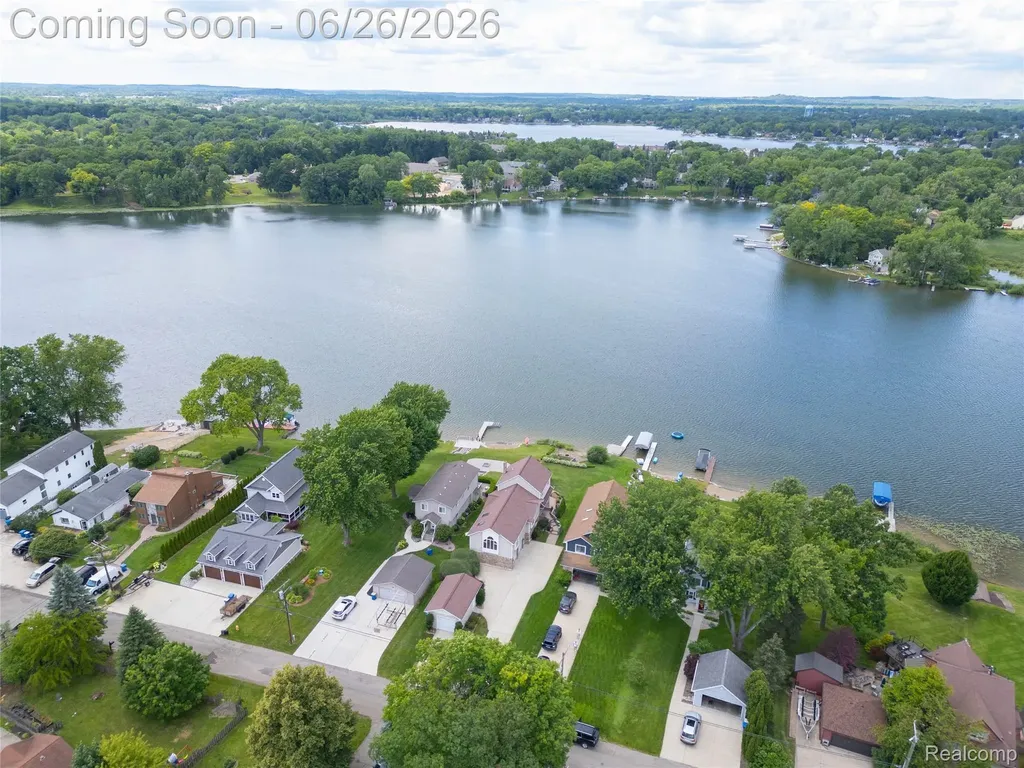 3160 Lexington Road Waterford Charter Township MI 48328