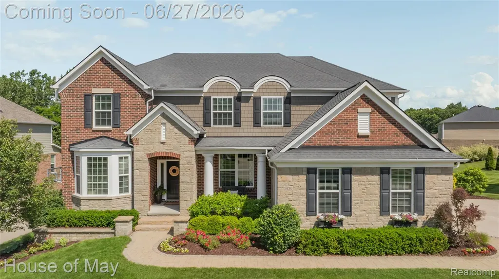 5830 Waycroft Court Commerce Charter Township MI 48382