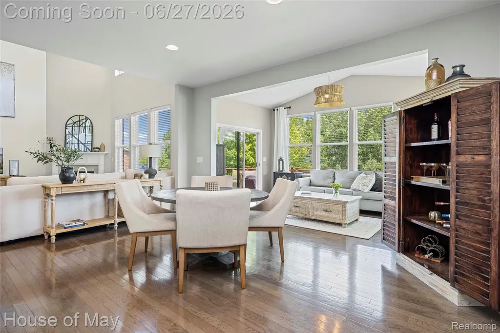 5830 Waycroft Court Commerce Charter Township MI 48382