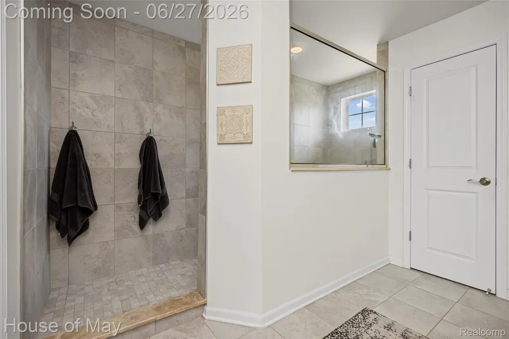 5830 Waycroft Court Commerce Charter Township MI 48382