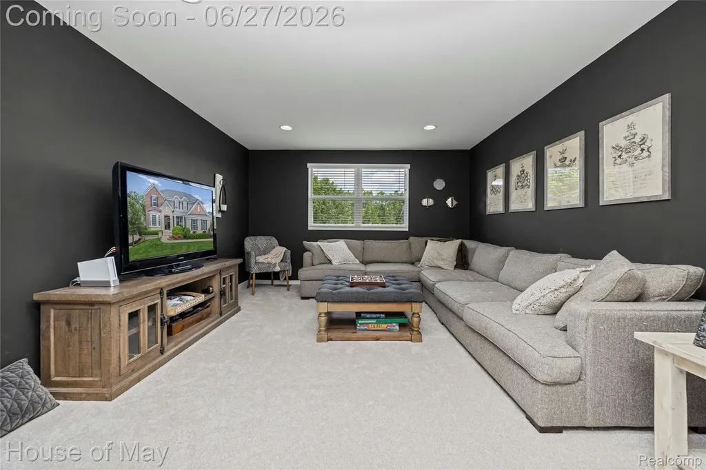 5830 Waycroft Court Commerce Charter Township MI 48382