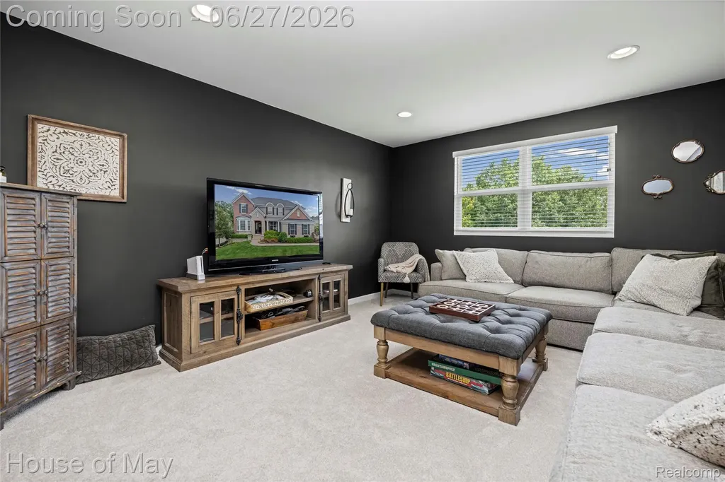 5830 Waycroft Court Commerce Charter Township MI 48382