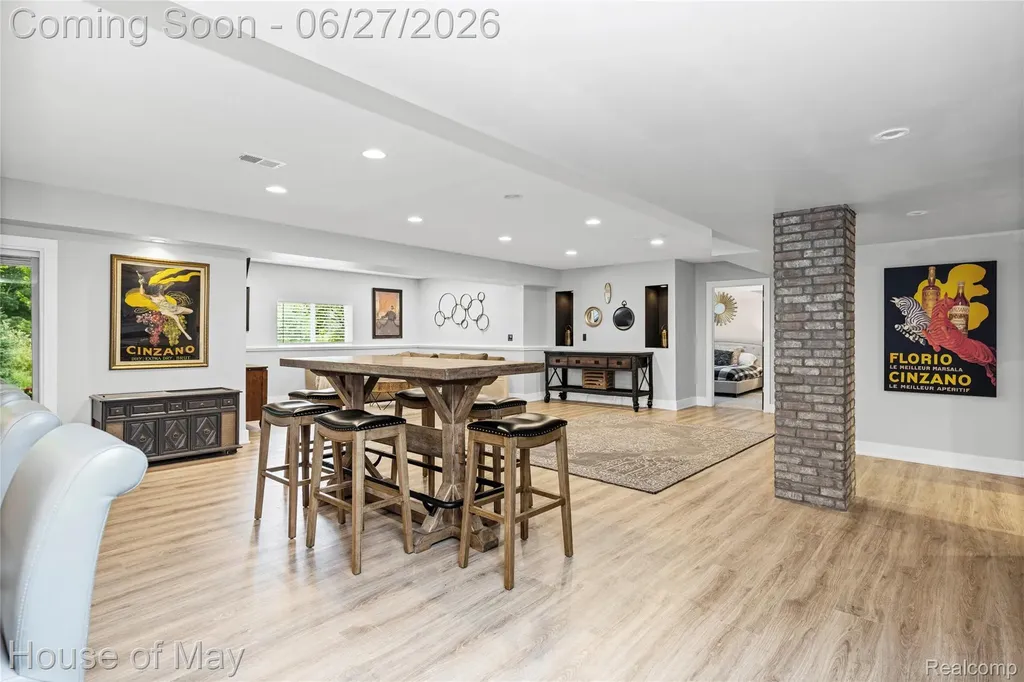 5830 Waycroft Court Commerce Charter Township MI 48382