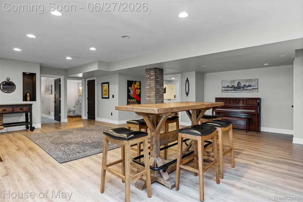 5830 Waycroft Court Commerce Charter Township MI 48382