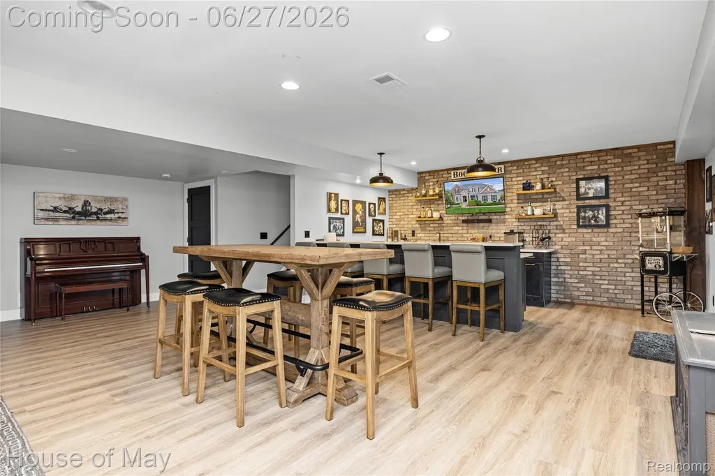 5830 Waycroft Court Commerce Charter Township MI 48382