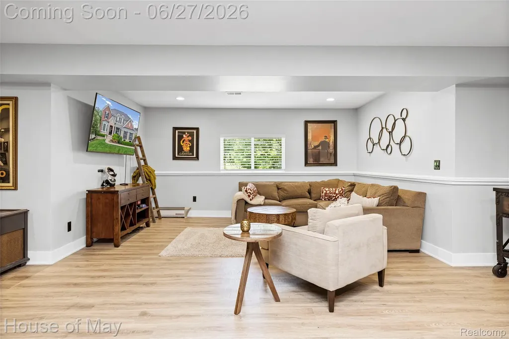 5830 Waycroft Court Commerce Charter Township MI 48382