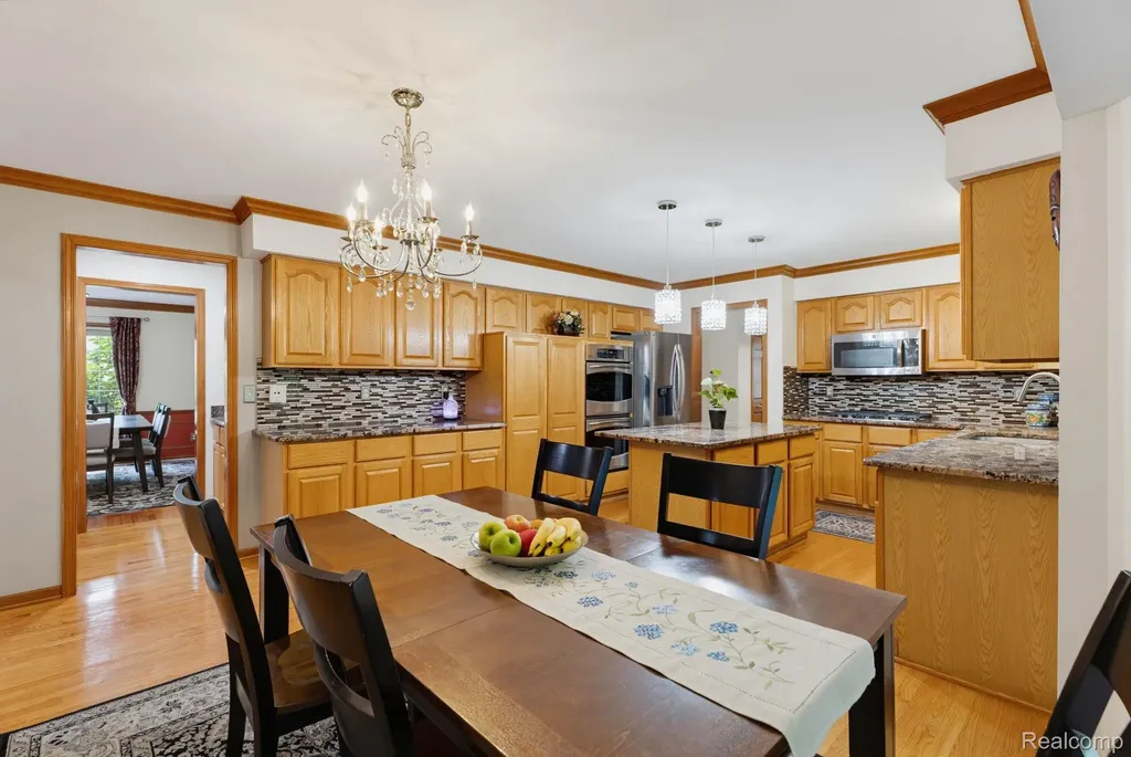 21596 Chase Drive Novi City MI 48375