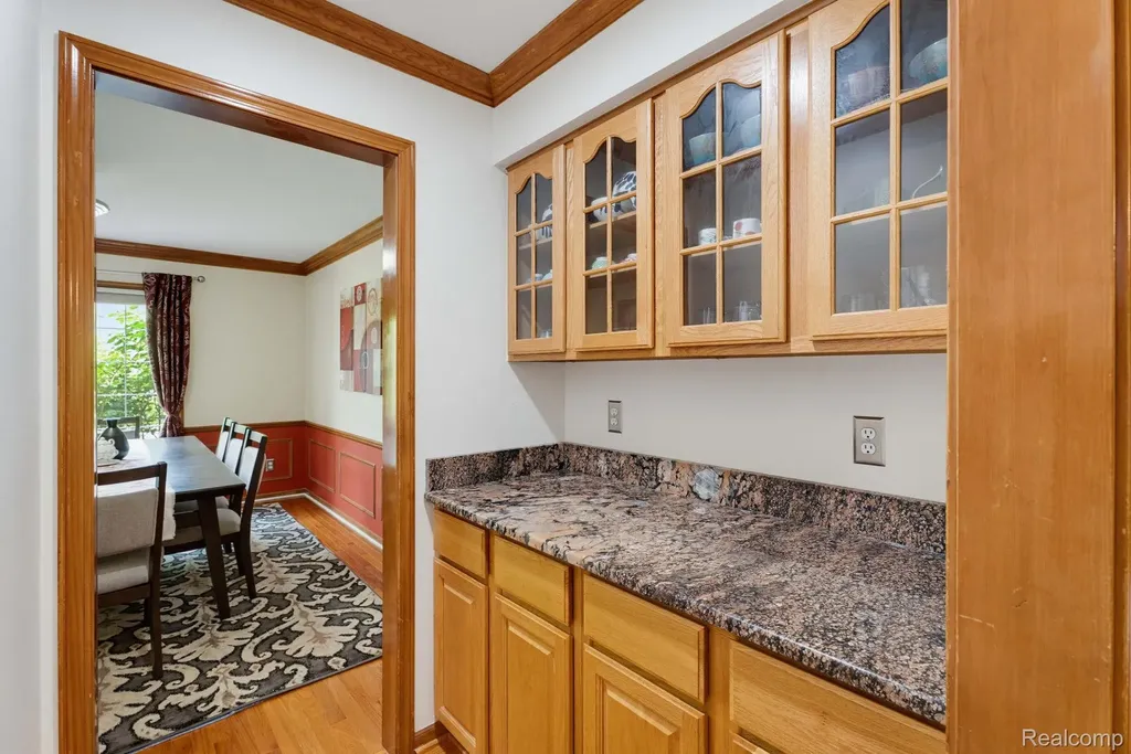 21596 Chase Drive Novi City MI 48375
