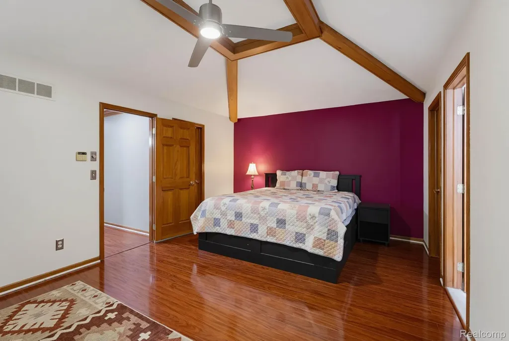 21596 Chase Drive Novi City MI 48375