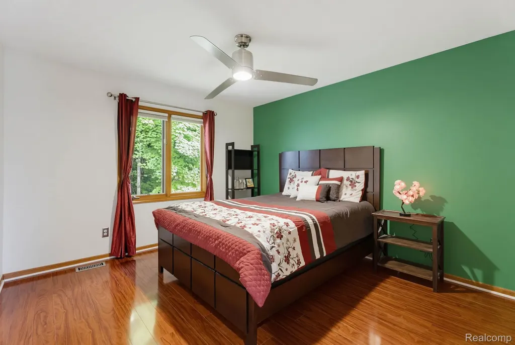 21596 Chase Drive Novi City MI 48375