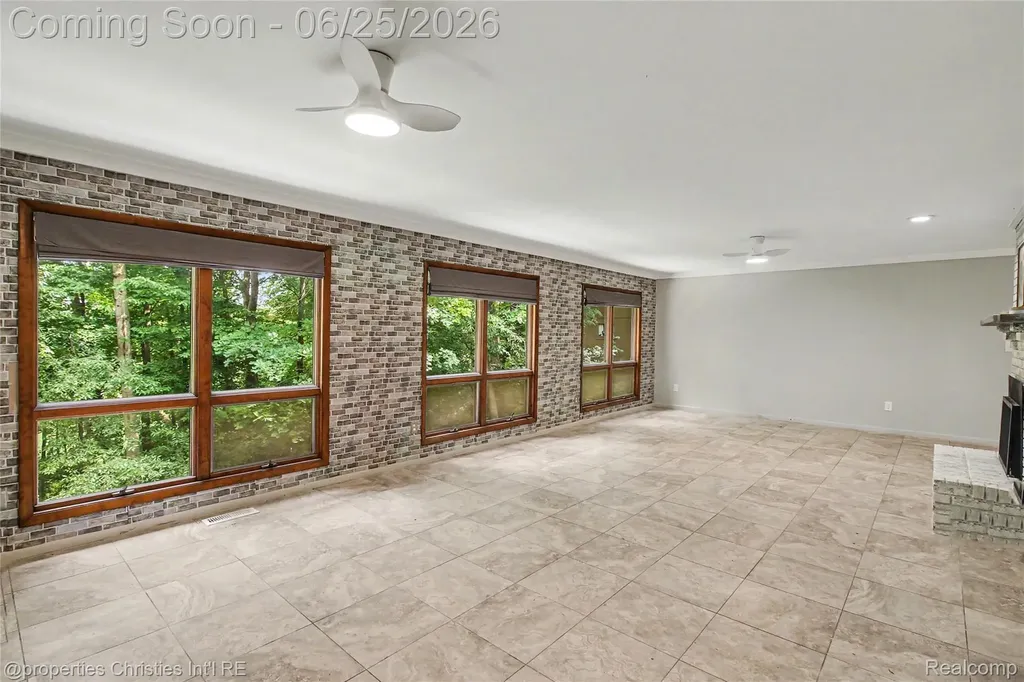 4863 Split Rail Drive Brighton Township MI 48114