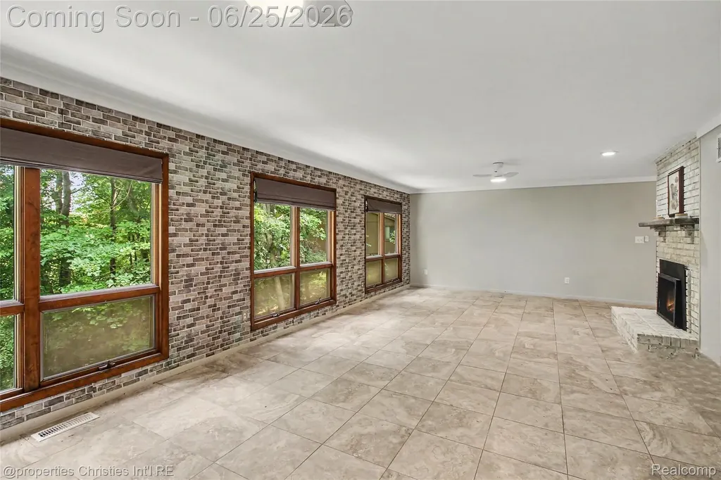 4863 Split Rail Drive Brighton Township MI 48114