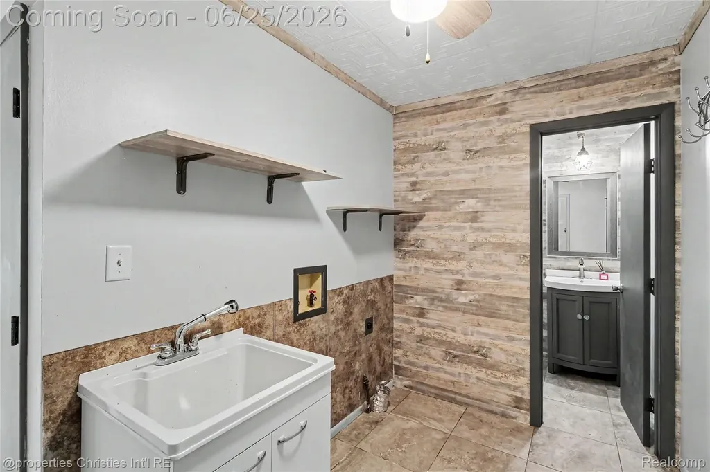 4863 Split Rail Drive Brighton Township MI 48114