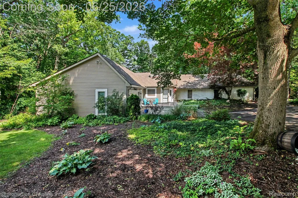 4863 Split Rail Drive Brighton Township MI 48114