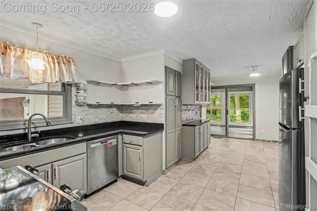 4863 Split Rail Drive Brighton Township MI 48114