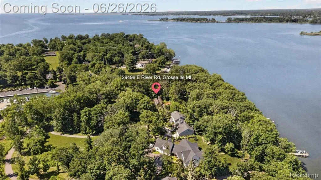 29498 E River Road Grosse Ile Township MI 48138