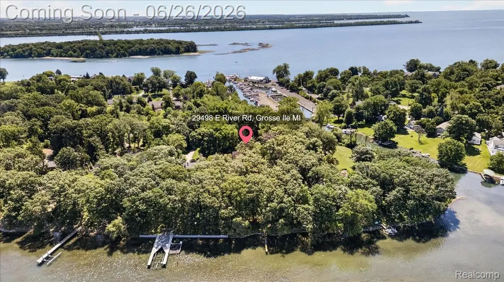 29498 E River Road Grosse Ile Township MI 48138