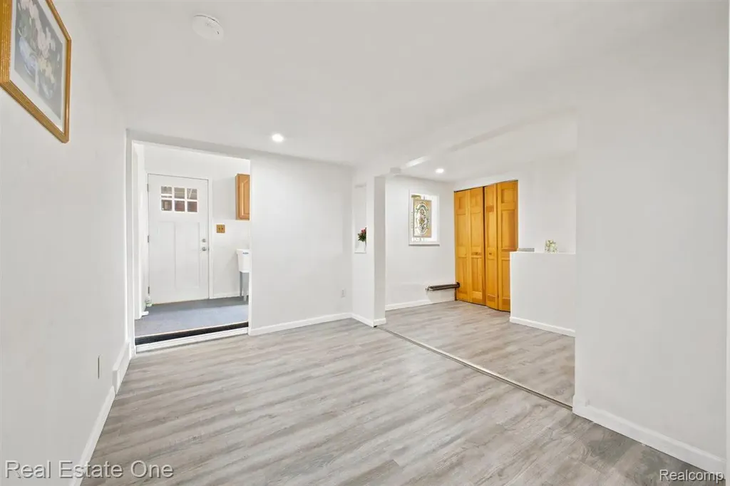 3003 Longview Avenue Rochester Hills City MI 48307