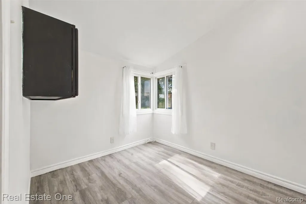 3003 Longview Avenue Rochester Hills City MI 48307