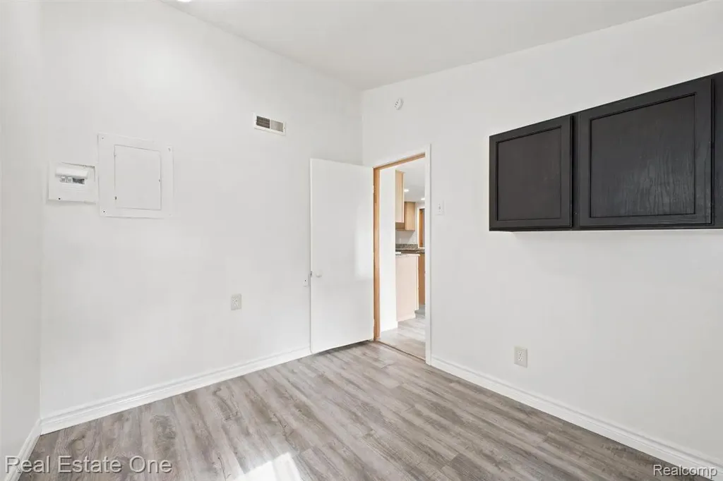 3003 Longview Avenue Rochester Hills City MI 48307