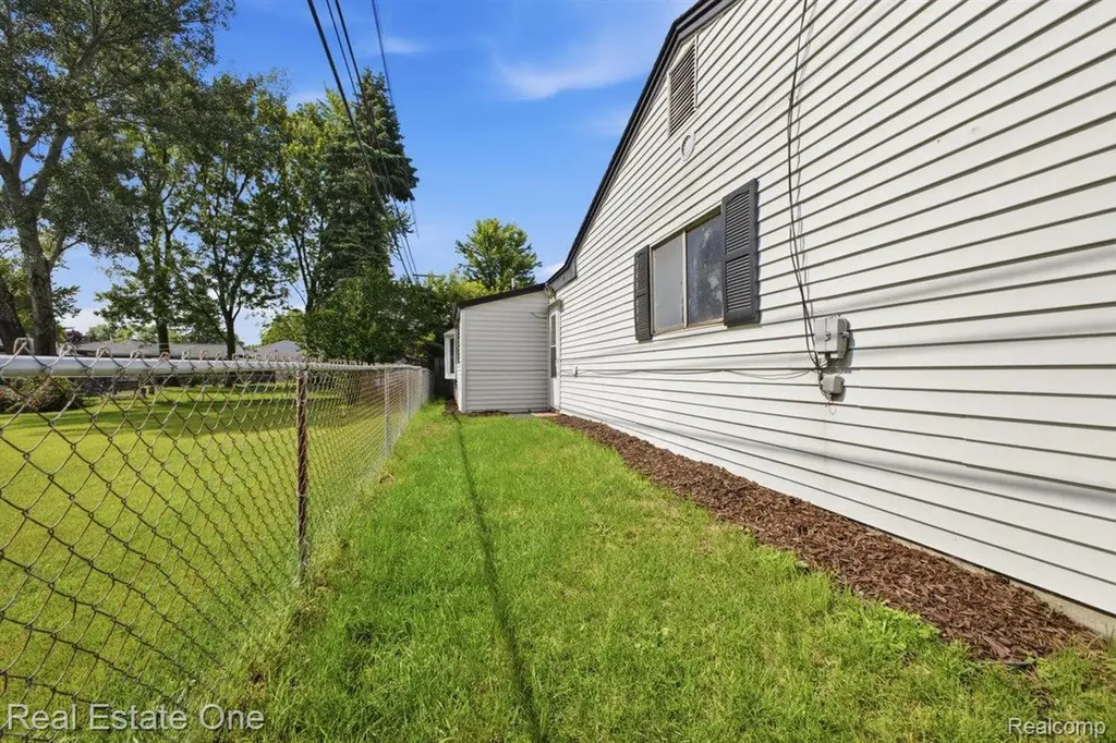 3003 Longview Avenue Rochester Hills City MI 48307