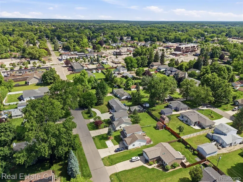 3003 Longview Avenue Rochester Hills City MI 48307