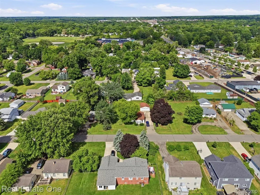 3003 Longview Avenue Rochester Hills City MI 48307