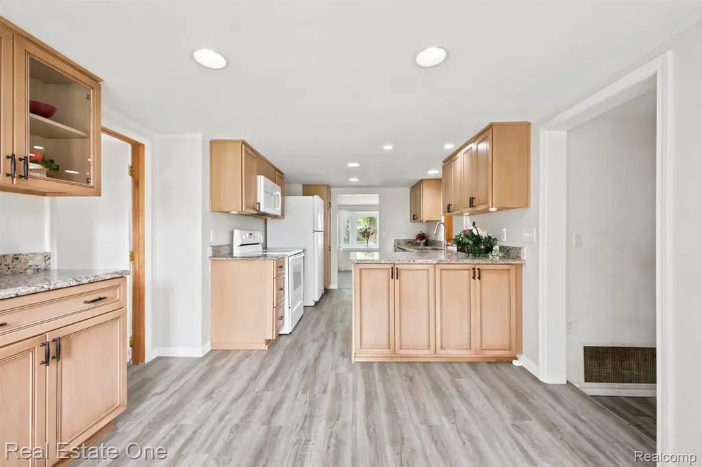 3003 Longview Avenue Rochester Hills City MI 48307