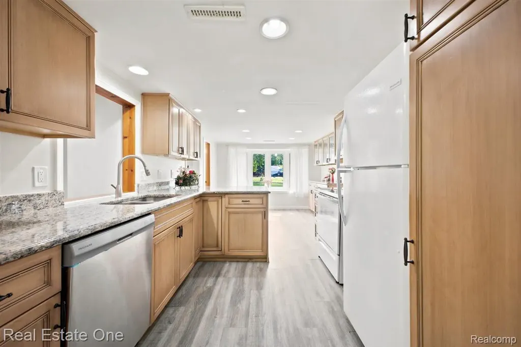 3003 Longview Avenue Rochester Hills City MI 48307