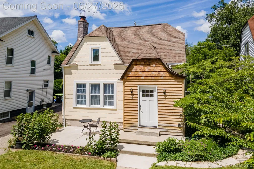 39 Mohawk Road Pontiac City MI 48341