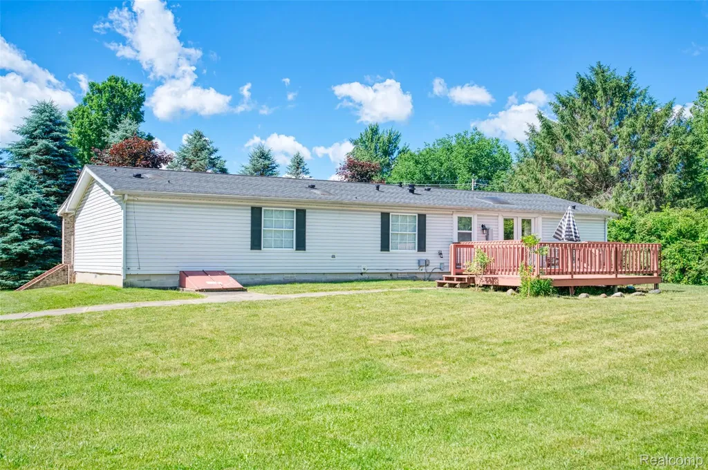 20978 W M 36 Unadilla Township MI 48169