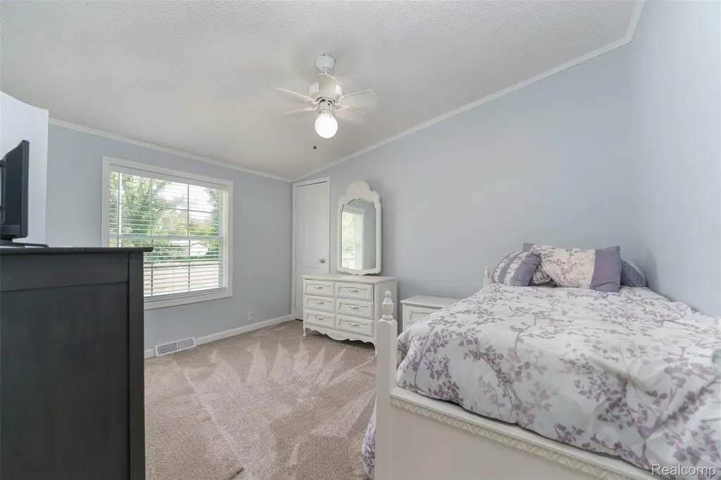20978 W M 36 Unadilla Township MI 48169