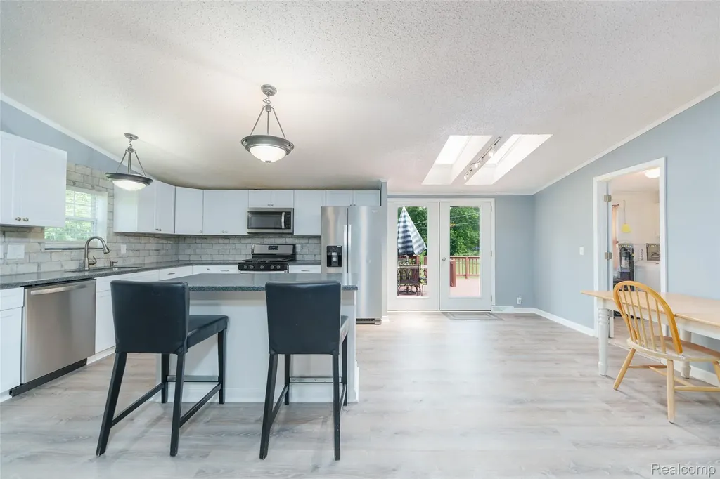 20978 W M 36 Unadilla Township MI 48169