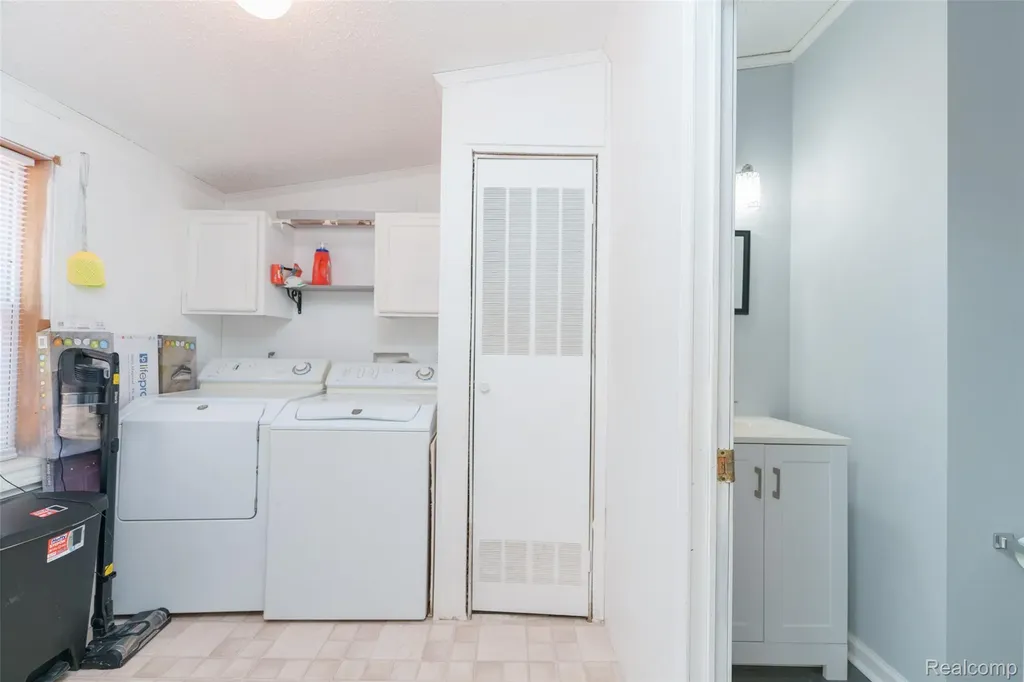 20978 W M 36 Unadilla Township MI 48169