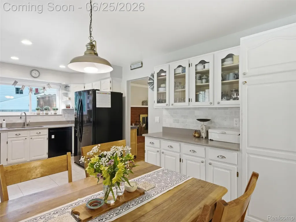 36829 Lansbury Lane Farmington City MI 48335