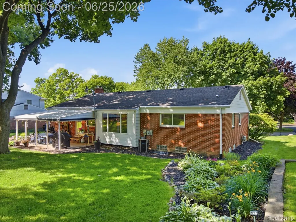 36829 Lansbury Lane Farmington City MI 48335