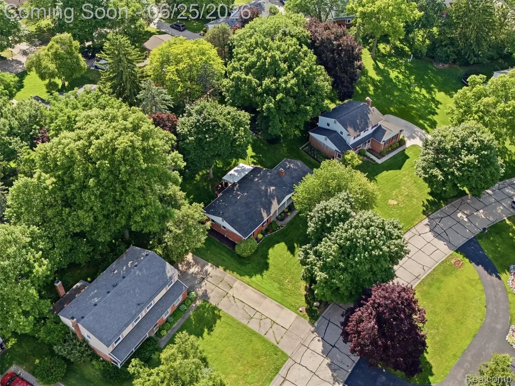 36829 Lansbury Lane Farmington City MI 48335