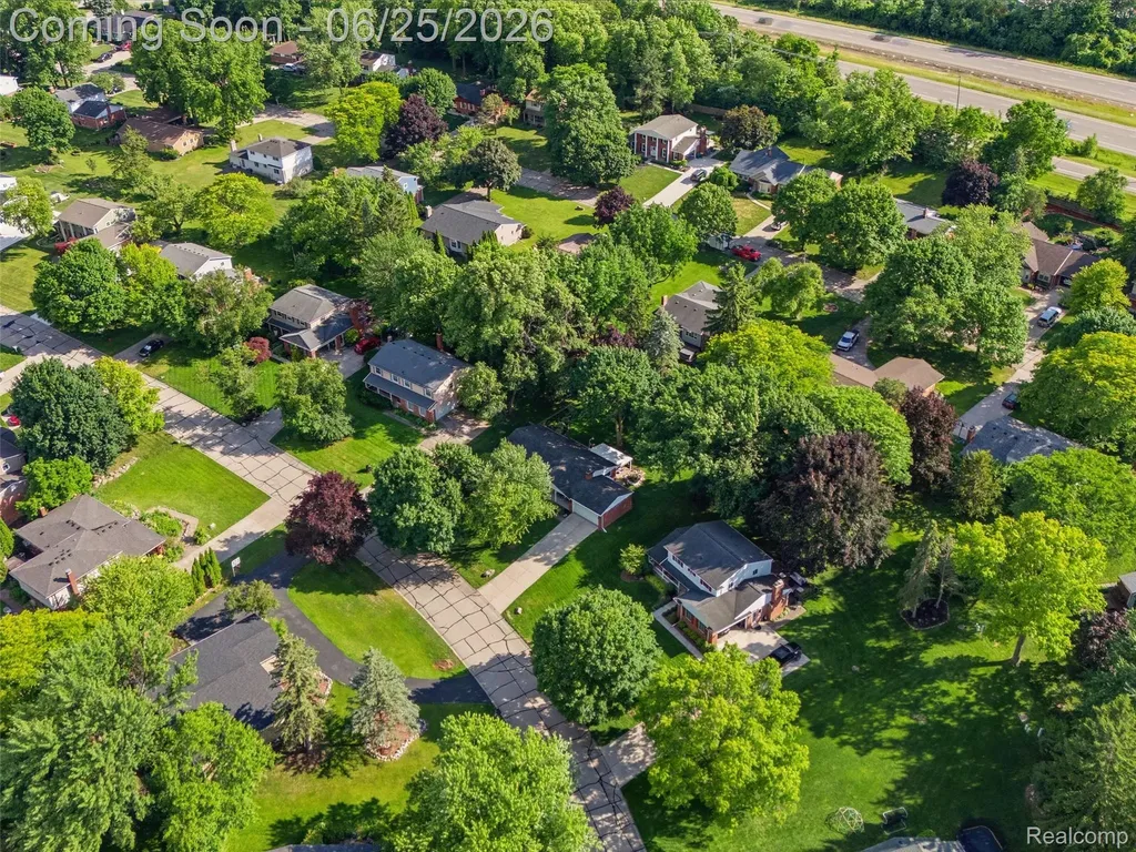 36829 Lansbury Lane Farmington City MI 48335