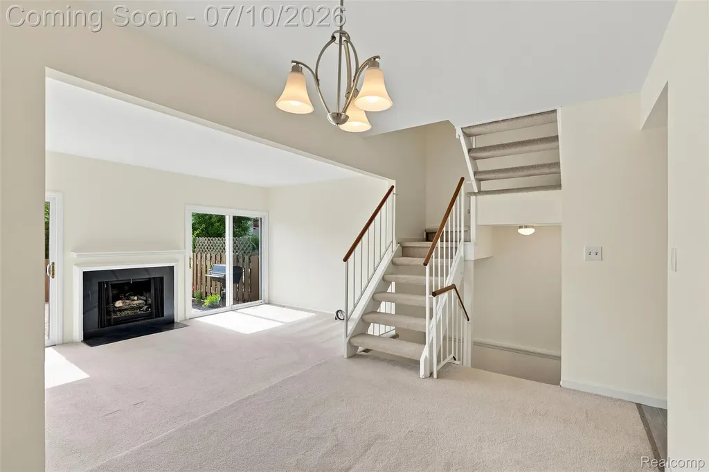 1794 Brentwood Drive Troy City MI 48098