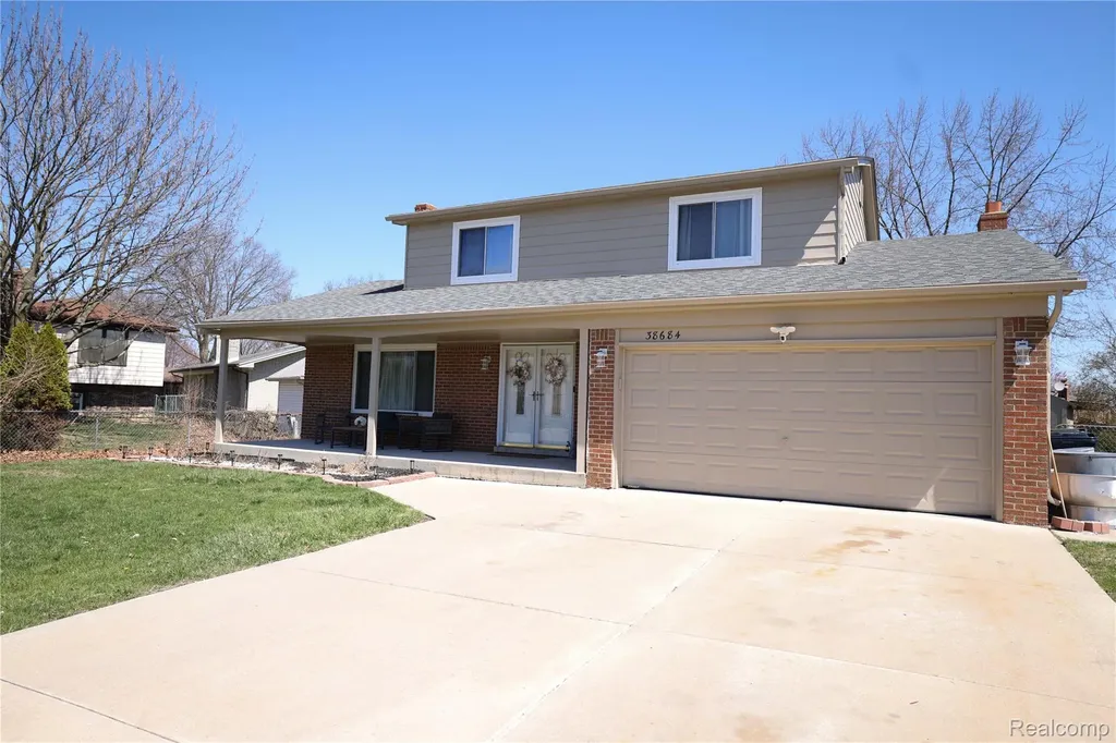 38684 Pinebrook Drive Sterling Heights City MI 48310